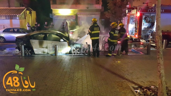 fire on car gaza st (13).JPG